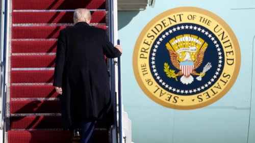 Past presidents couldn’t keep gifts of lions or horses. How could Trump accept a jet from Qatar?