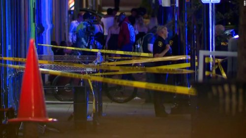 Police searching for at least 2 gunmen after 9 injured in Cincinnati shooting