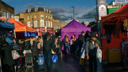 UK inflation rises to 10.4% as food prices soar