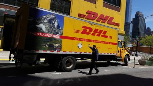 DHL to suspend global shipments of over $800 to US consumers