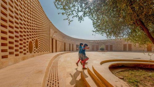 How this school in the Indian desert stays cool even in extreme heat