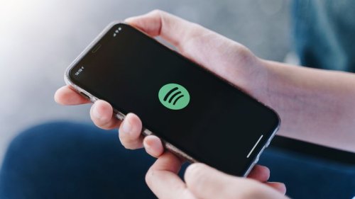 Spotify and other apps crash on iPhones in apparent Facebook bug