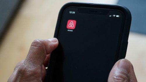 You can now book a chef or personal trainer while traveling with Airbnb