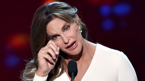 Caitlyn Jenner files to make name, gender change official