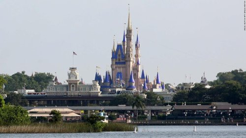 Where things stand with major Florida theme parks and cruise ships as Ian approaches