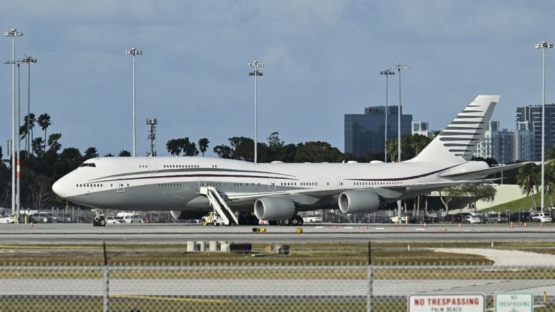 Pentagon announces it has accepted jet from Qatar that will be used by Trump once it is modified