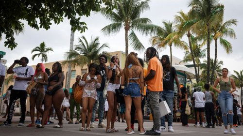 Miami Beach rejects nightly curfew after 2 fatal shootings during spring break