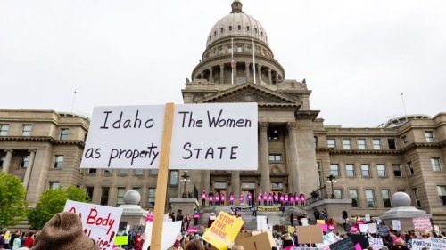 Idaho asks Supreme Court to let abortion law that penalizes doctors to take full effect