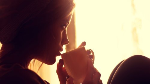 A maneira mais saudável de fazer seu café - e possivelmente prolongar sua vida | CNN Brasil
