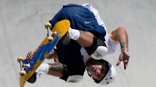 Prata no skate e finalistas no boxe: Veja imagens dos brasileiros nesta quinta | CNN Brasil