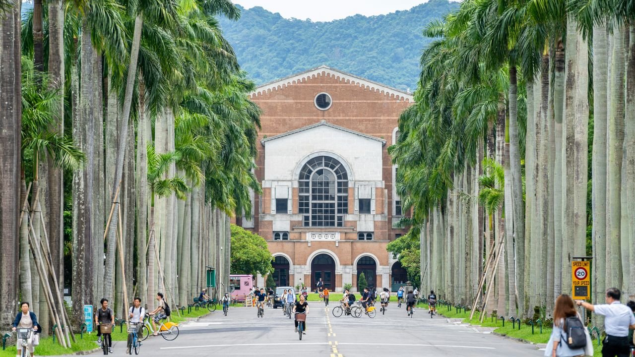 Taiwan Just Launched a 2-Year Digital Nomad Visa—Here's Who Qualifies