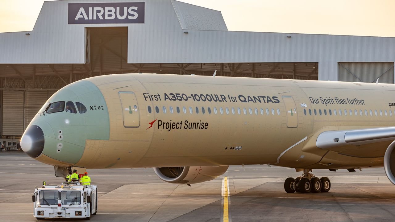 The 10 Longest Nonstop Flights in the World Right Now