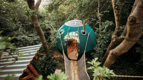9 Airbnbs That Are Out of This World, From Floating Tents in England to a Modernist Cube in Norway