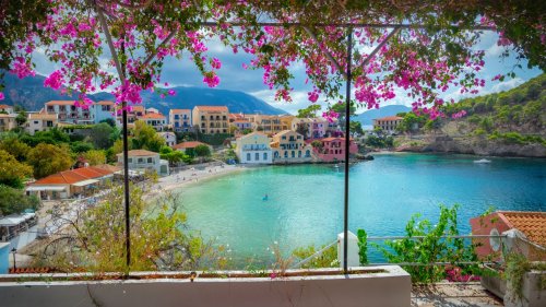 28 Spring Travel Deals to Ring in the Season
