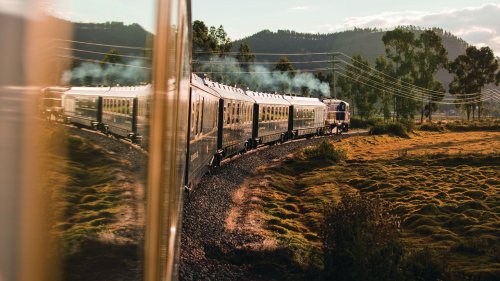7 Luxury Trains With Ultra-Glamorous Bar Cars