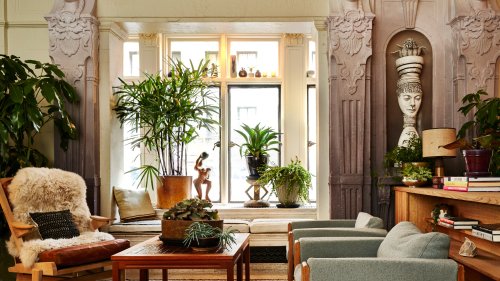 10 Nicest Hotels in NYC With Rooms Under $300