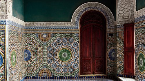 Follow a Photographer Through the Medina of Fez, Morocco