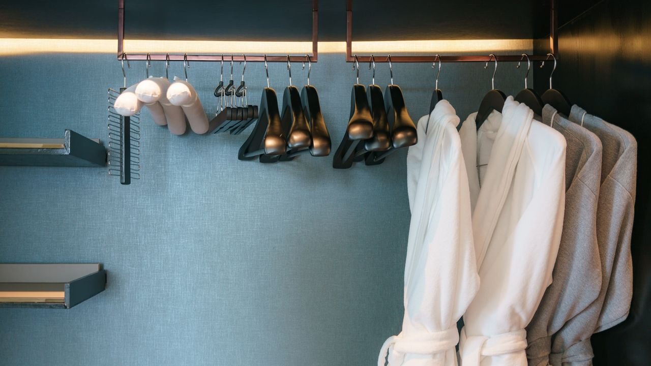 What you can (and can’t) take from a hotel room, according to travel experts