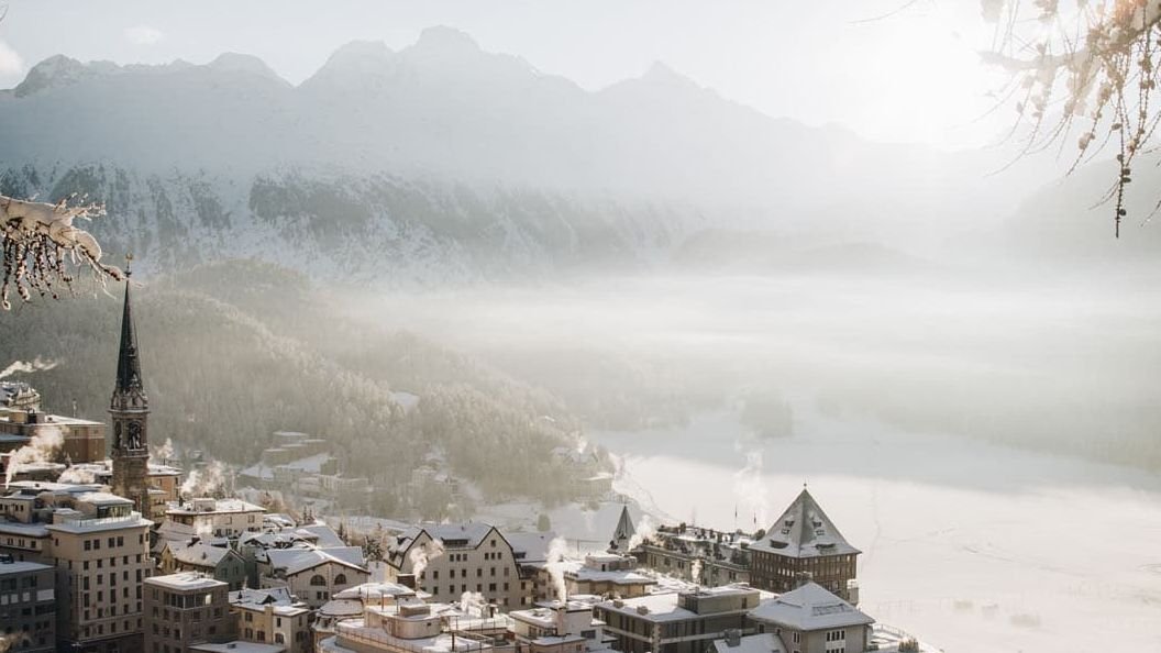Auf einmal sind alle in St. Moritz! Wo man hier jetzt essen, schlafen, genießen kann