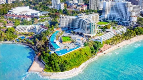 This Pattaya hotel is the ultimate getaway for couples seeking picture-perfect beginnings￼