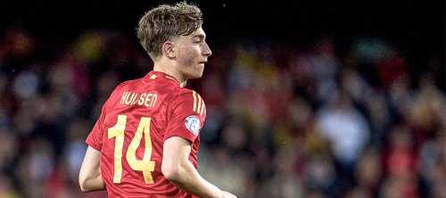 Dean Huijsen: style of play and position analysed - Coaches' Voice