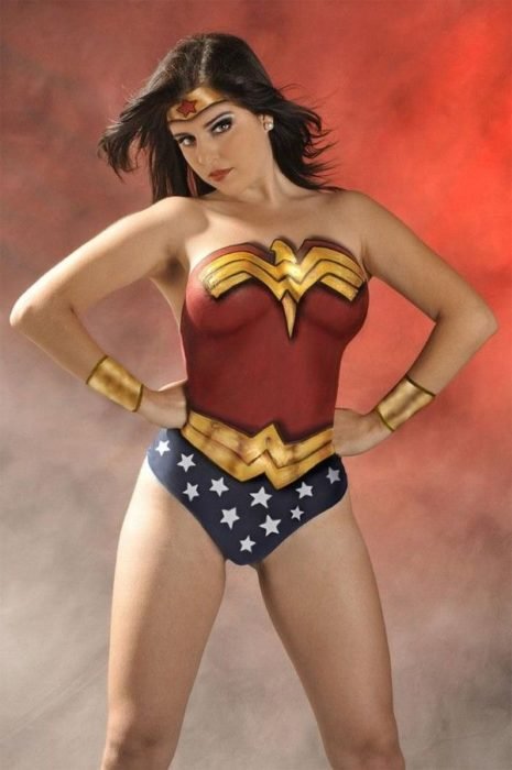 Sizzling Body Paint Cosplay That is Absolutely Mind Blowing