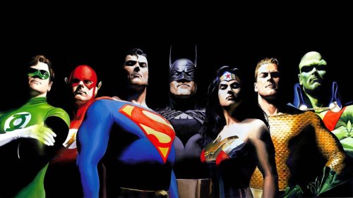 Lanterns Star May Have Just Spoiled They’re Playing One of DC’s Biggest Heroes