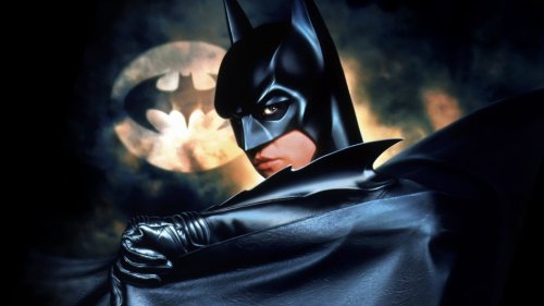DCU Batman Needs What The Batsuit Has Been Missing For 60 Years