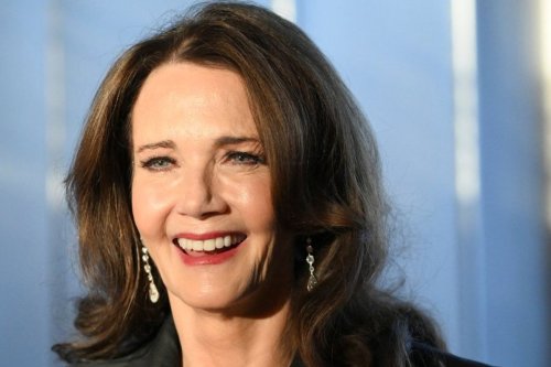 Lynda Carter Has Iconic Reaction To Black Cosplayer Who Was Told She Shouldn't Dress As Wonder Woman