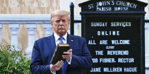 'The Bible Exposes Grifters': Trump Rebuked as Christian Nationalist 'Con Man'