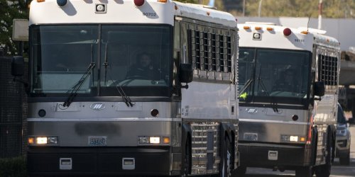 Supreme Court Blocks Deportation of Venezuelan Migrants