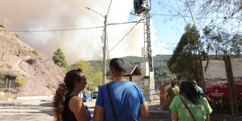 Entire Towns Evacuated as Climate-Fueled Wildfires Start 'Very Early' in Spain