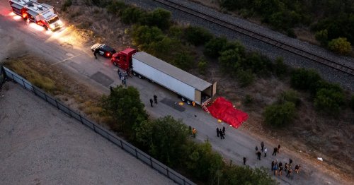 'Horrific': 50 Migrants Found Dead in Abandoned Trailer Truck in Texas