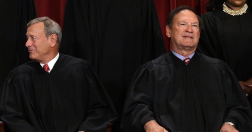 Calls for SCOTUS Ethics Probe Grow as Court Lawyer Defends Alito