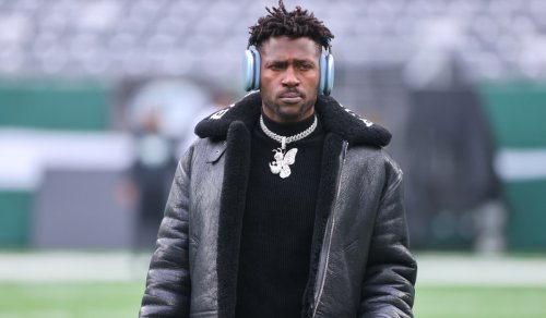 Antonio Brown Says He Wants to ‘Retire a Steeler’ But ‘Not Play... So We Clear’