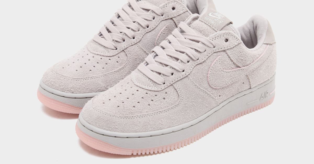 This Nike Air Force 1 Comes With an NYC MetroCard