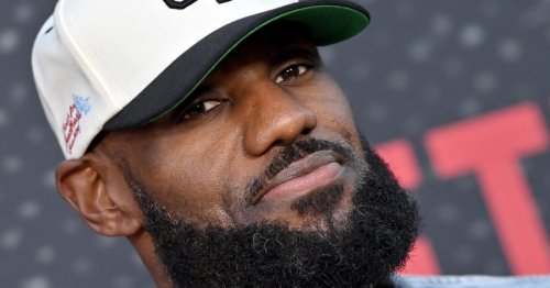 LeBron James Says 'Everybody on the Internet' Thinks He L...