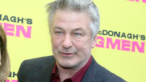 Alec Baldwin Seen Holding Gun Backward On New ‘Rust’ Set After ...