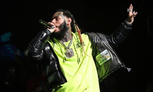 6ix9ine Hospitalized After Reportedly Being Attacked by Multiple Men in Florida Gym