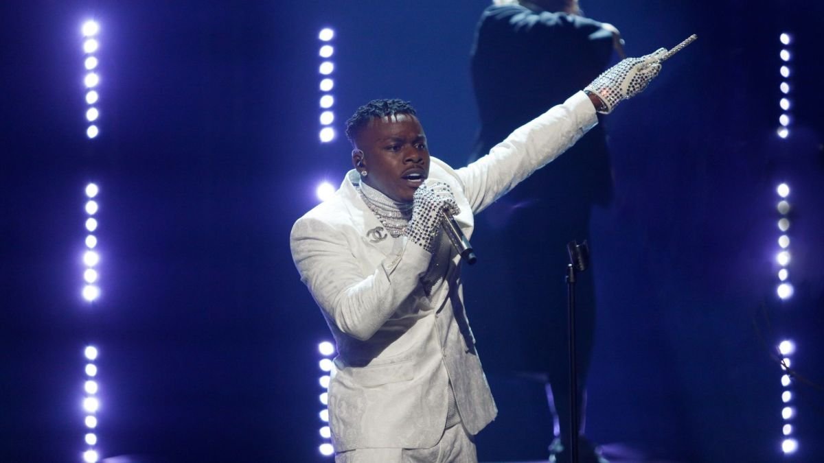 Watch DaBaby and Roddy Ricch Perform “Rockstar” at 2021 Grammys