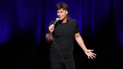Video Seemingly Shows Theo Von Putting Hand on Man's Throat After Being Harassed at Restaurant