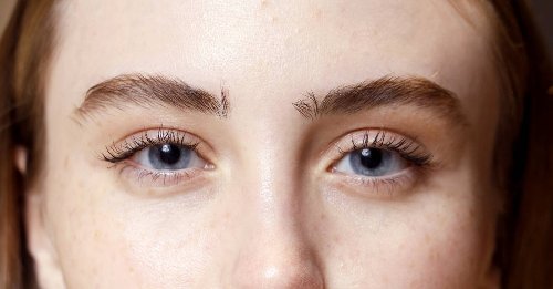 Everything you need to know about a laser eyelash lift, which will give you lifted lashes for years