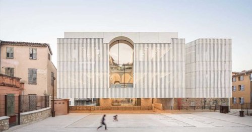 Architecture : le grand prix de l’Équerre d’argent 2022 attribué à la Médiathèque Charles-Nègre à Grasse