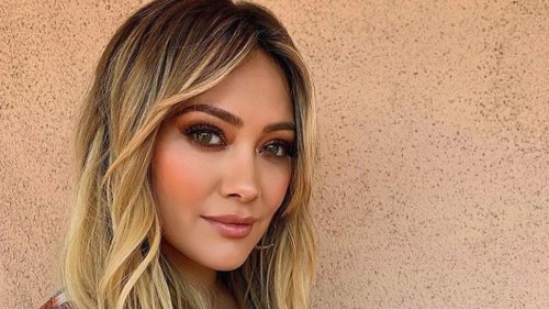 Hilary Duff to star in Hulu's How I Met Your Father