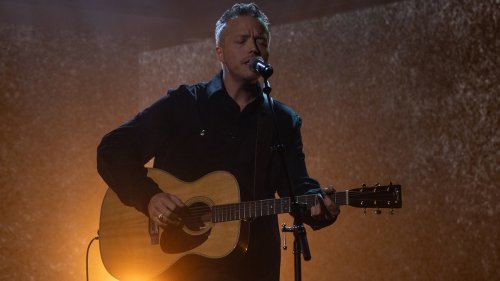 Jason Isbell performs "Cast Iron Skillet," talks farts on Killers of the Flower Moon set on The Daily Show: Watch