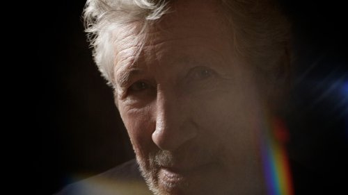 Roger Waters unveils "Speak to Me / Breathe" re-recording from The Dark Side of the Moon Redux
