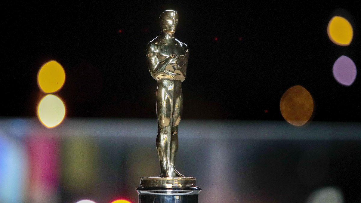 Oscars cut eight awards from live broadcast