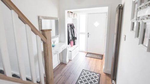 Simple Ways to Organize Your Home's Entryway