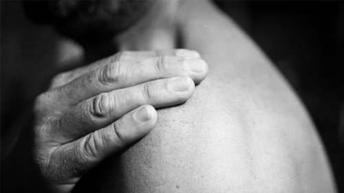 How to Ease Shoulder Pain