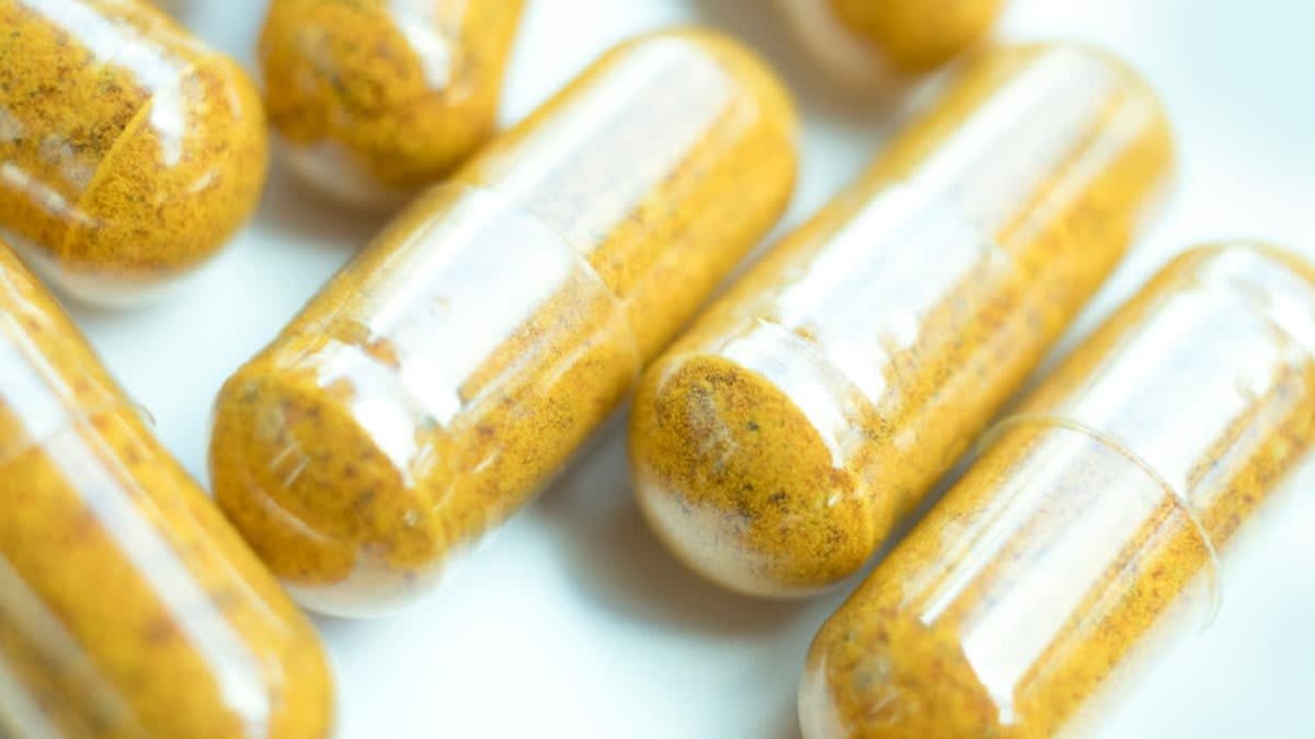 FDA Finds Illegal Stimulants in Bitter Orange Supplements But Fails to Act